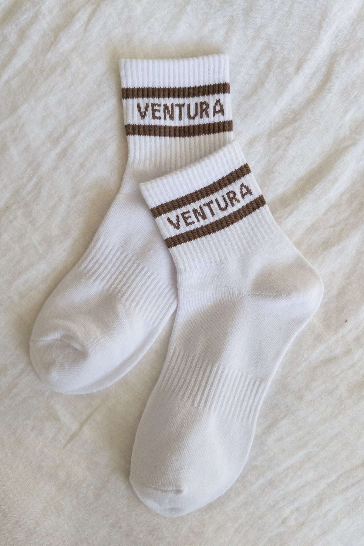 Ventura Ankle Crew Socks (White/Brown)