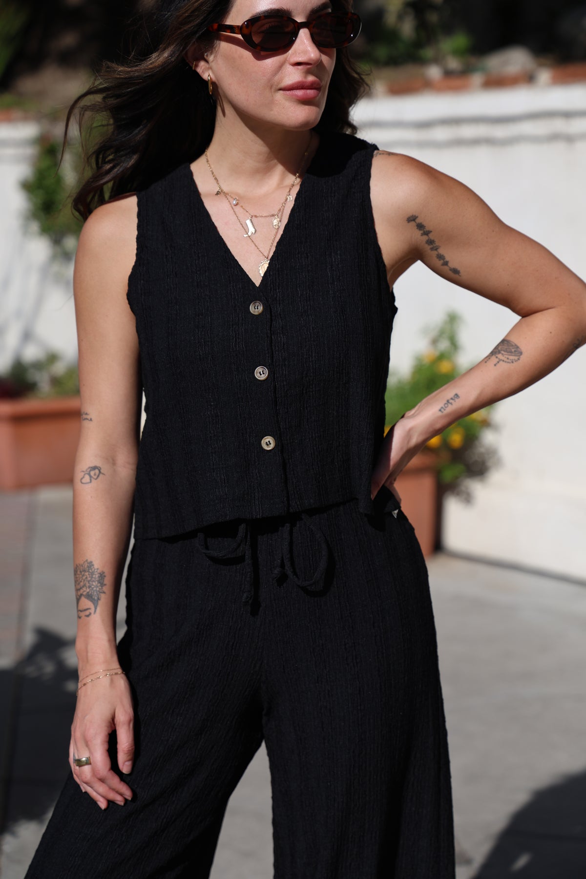 Summerland Tank Top (Black)