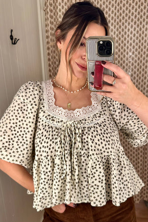 Cottage in the Woods Blouse (Cream)