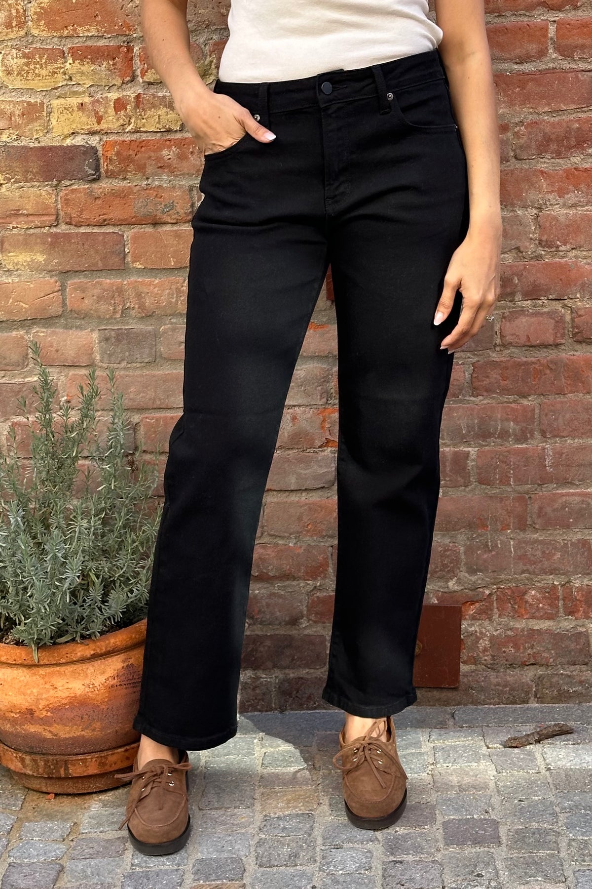 90's Straight Jeans (Black)