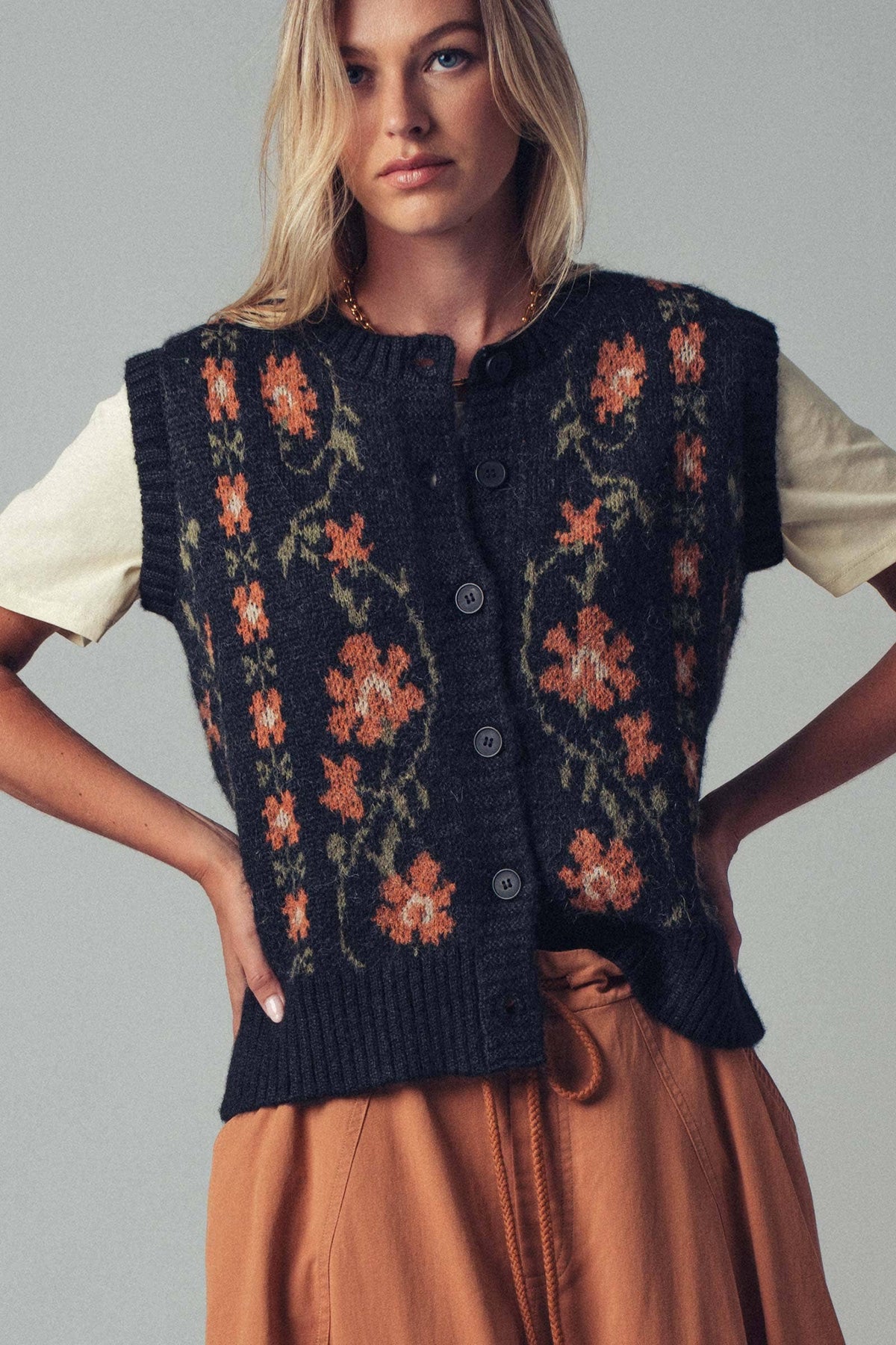 Cottage Garden Sweater Vest (Black)